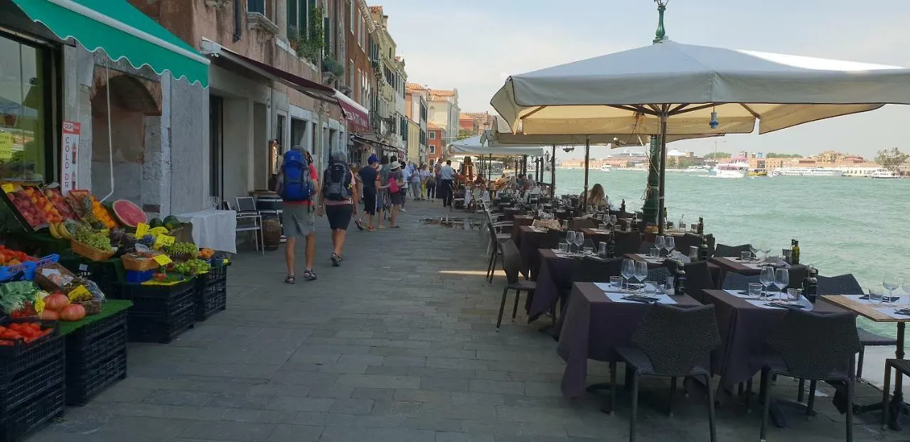 Camilla apartment in Venice-Molino Italia